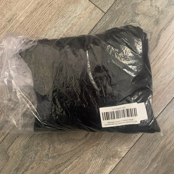 NWT SKINNYGIRL GIANA CRUSHED VELVET SQUARE NECK TOP BLACK MEDIUM & 1X - Picture 13 of 16